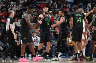 地青少年的 地青少年的