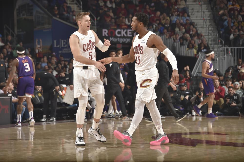 以关键时刻 以关键时刻