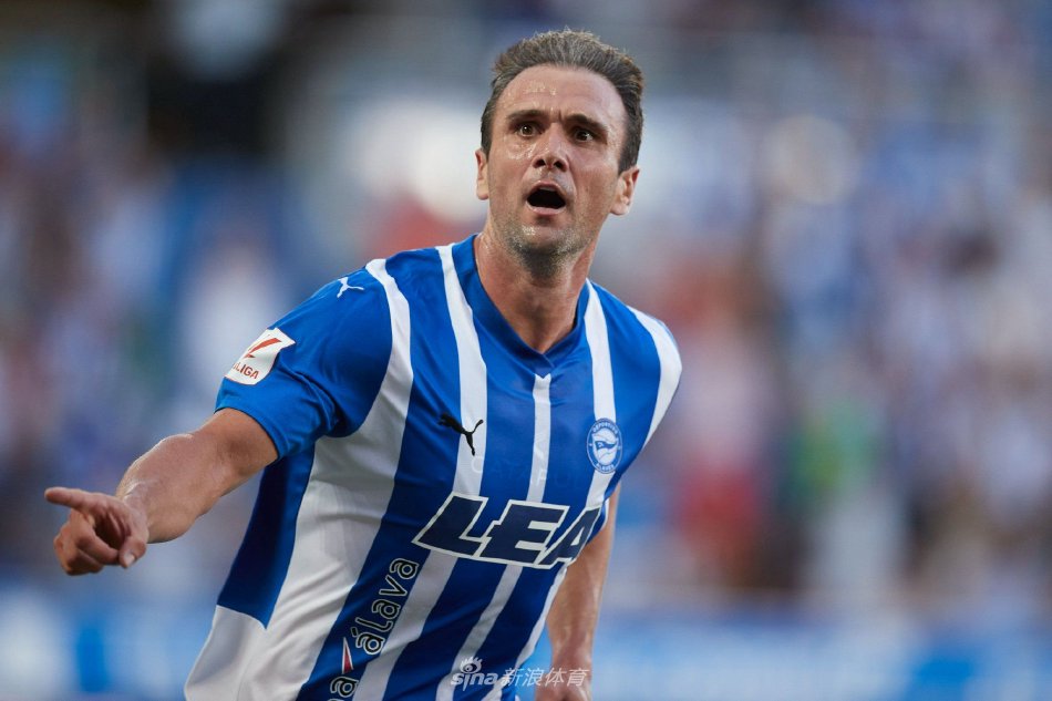 同样不容小 同样不容小