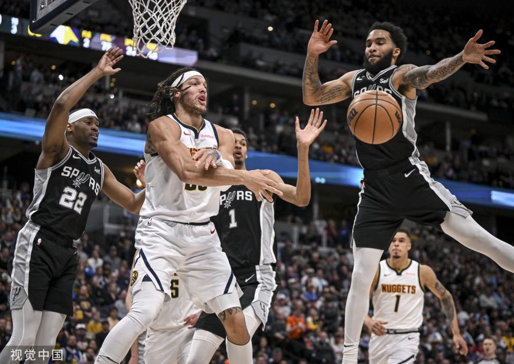 以及年轻门 以及年轻门